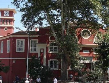 Εκδικάζεται η υπόθεση για τον εμπρησμό στο σπίτι του αντιδημάρχου Χάλκης, από τη 51χρονη